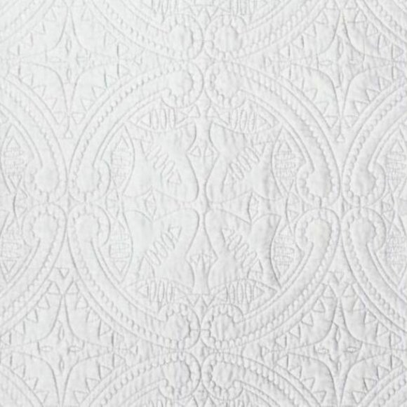 Opalhouse White Medallion Stitched Polyester Queen - Picture 2 of 4